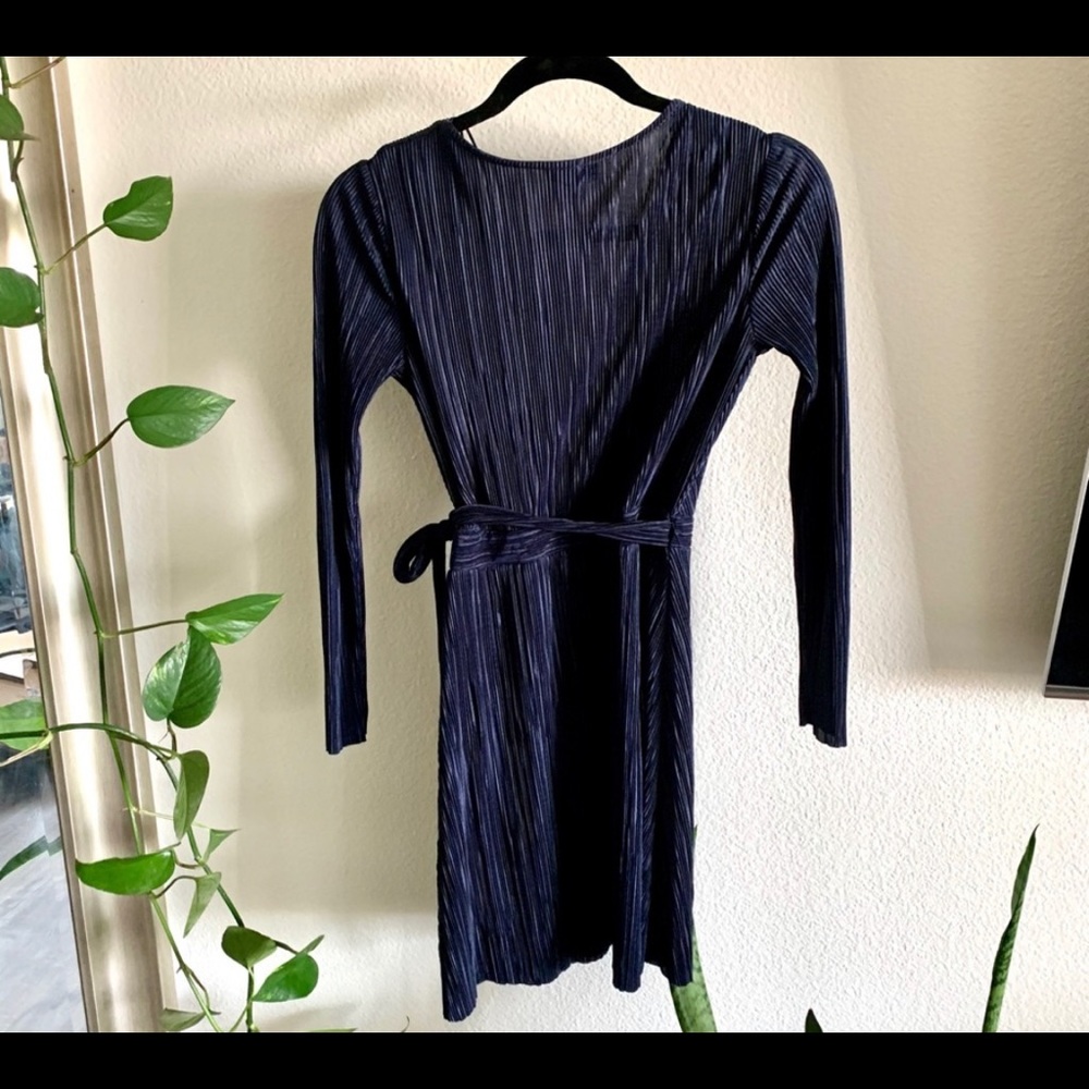 Topshop Navy Blue Long Sleeve Wrap Dress - Picture 2 of 2